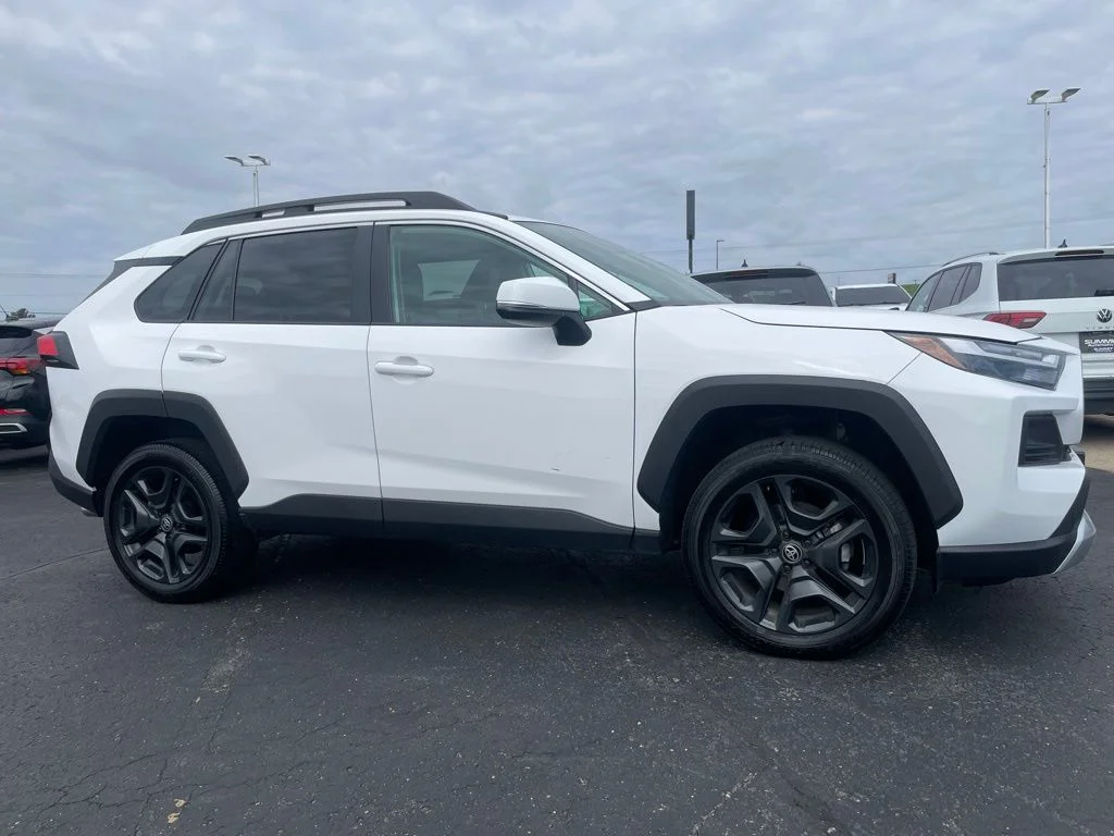 Used 2024 Toyota RAV4 - photo 2