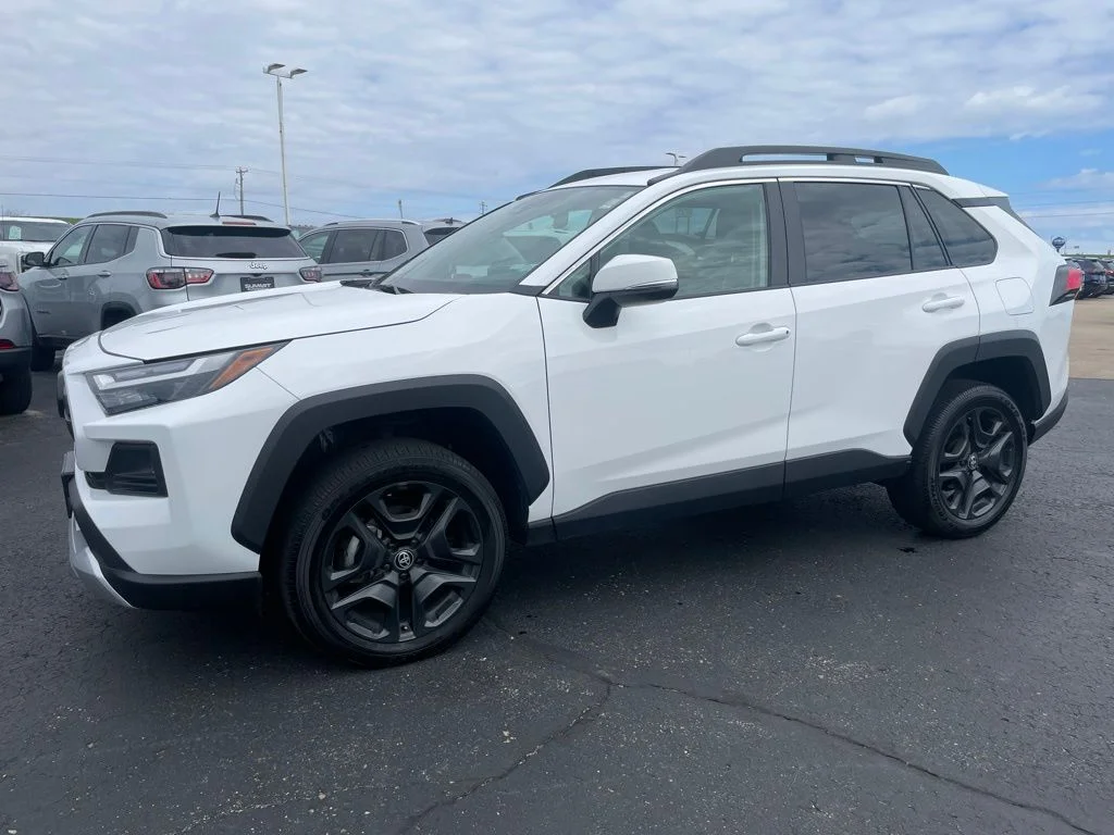 Used 2024 Toyota RAV4 - photo 8