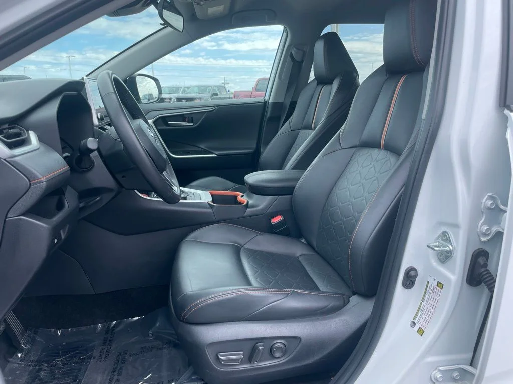 Used 2024 Toyota RAV4 - photo 9