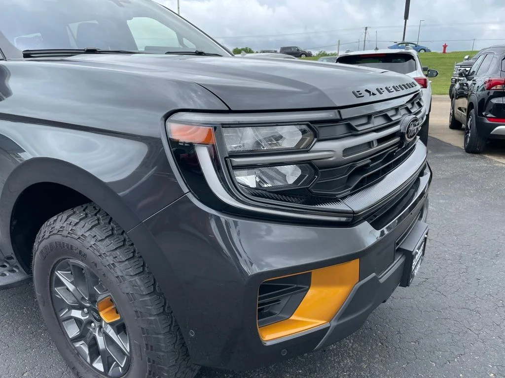 Used 2025 Ford Expedition - photo 35