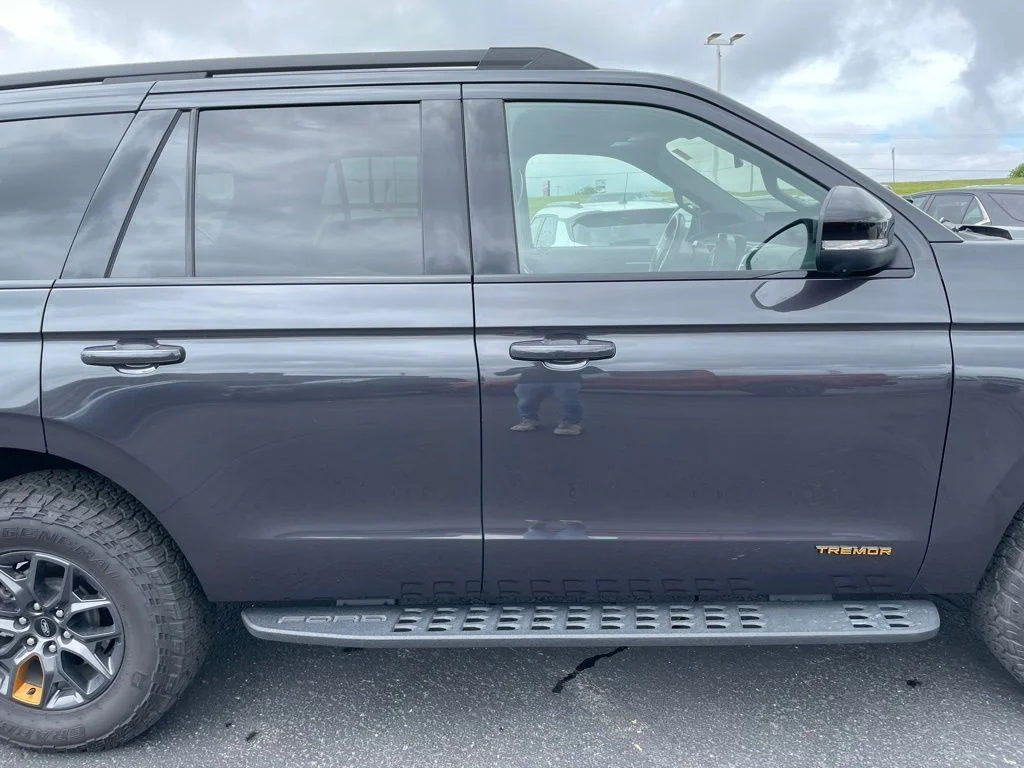 Used 2025 Ford Expedition - photo 36