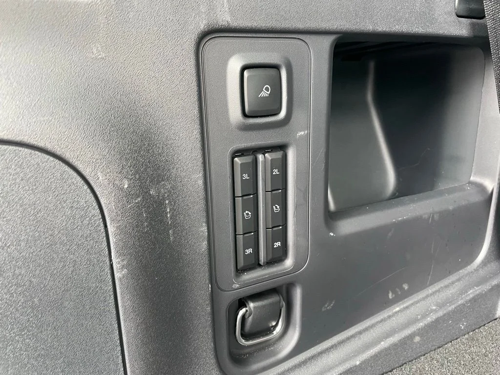 Used 2025 Ford Expedition - photo 43