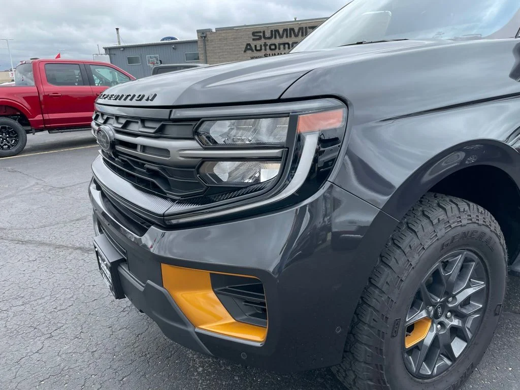 Used 2025 Ford Expedition - photo 46