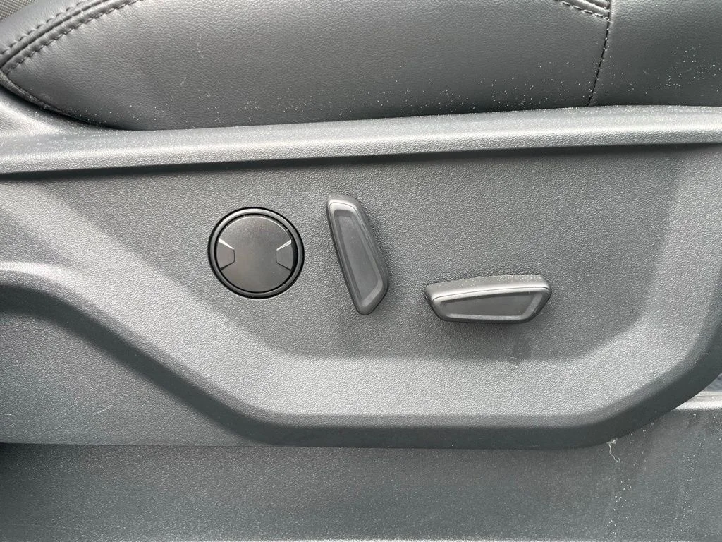 Used 2025 Ford Expedition - photo 65