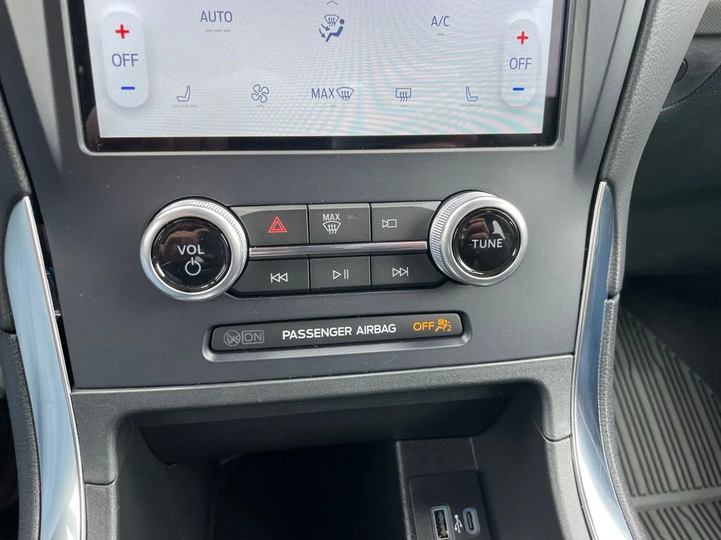 Used 2023 Ford Edge - photo 12