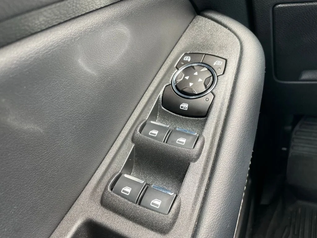 Used 2023 Ford Edge - photo 23