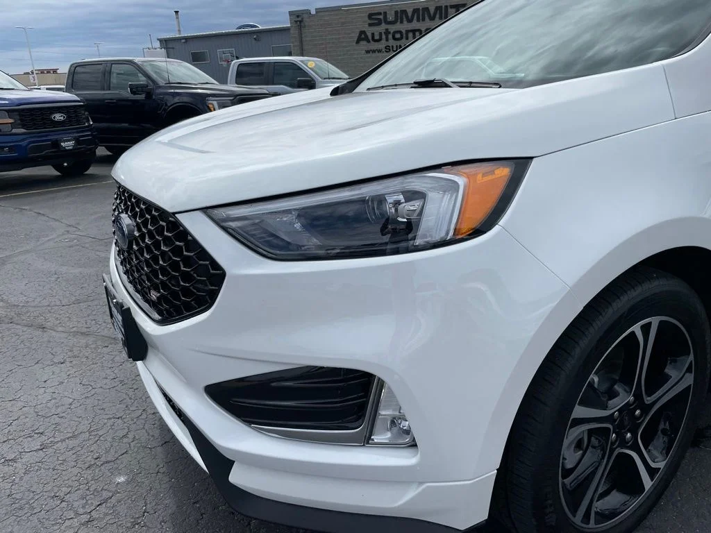 Used 2023 Ford Edge - photo 26