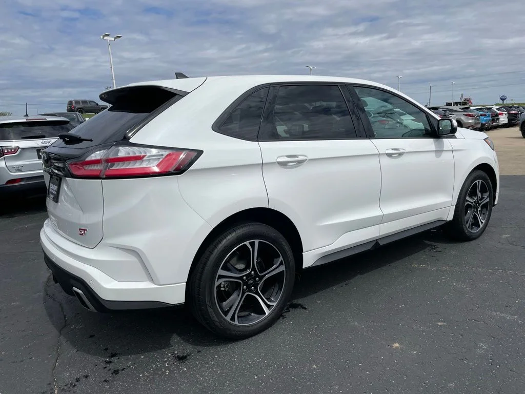 Used 2023 Ford Edge - photo 5