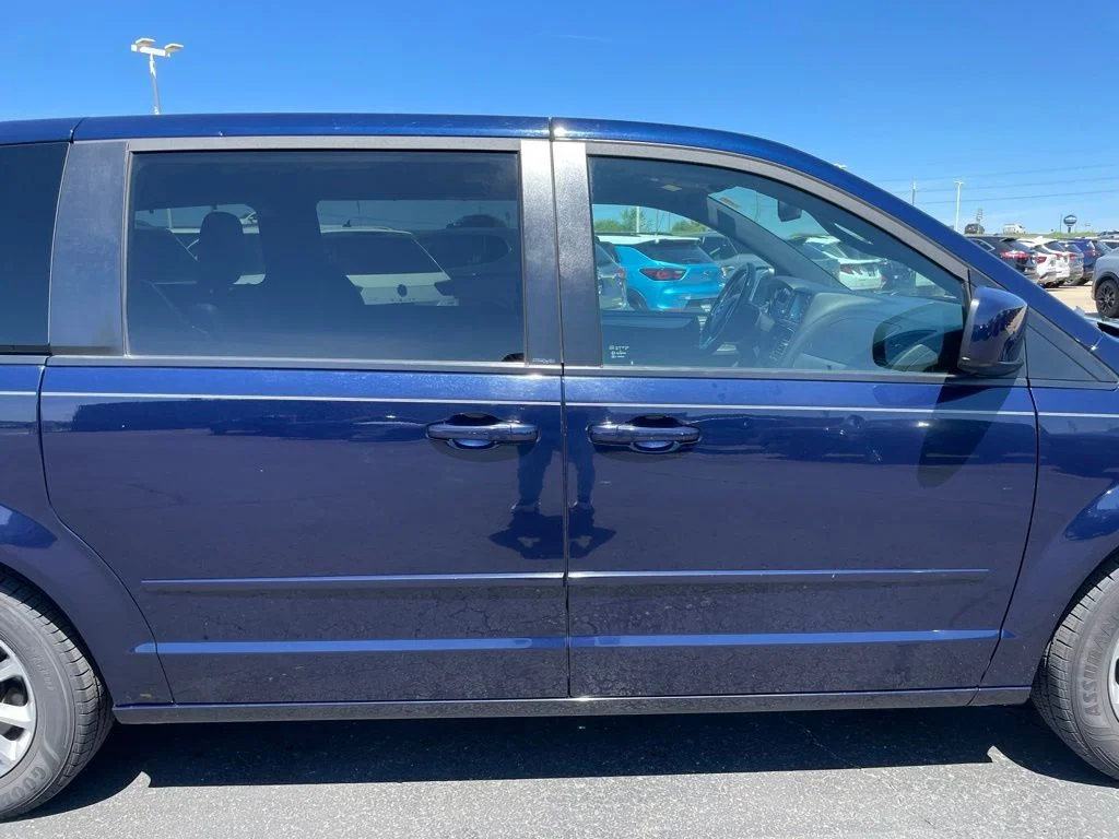 Used 2012 Dodge Grand Caravan - photo 28