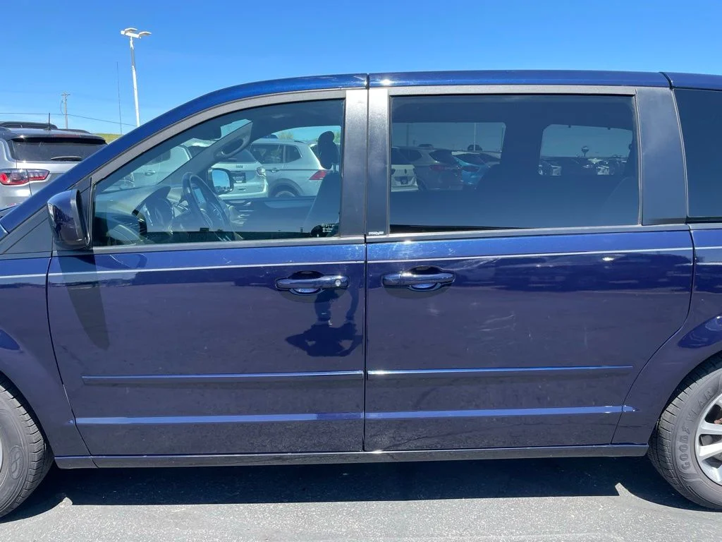 Used 2012 Dodge Grand Caravan - photo 36