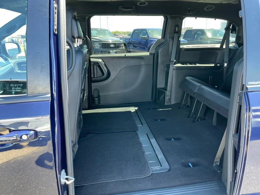 Used 2012 Dodge Grand Caravan - photo 47