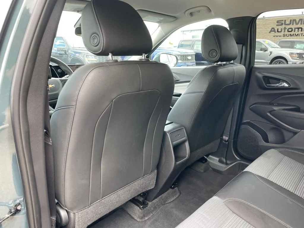 Used 2025 Chevrolet Trax - photo 50