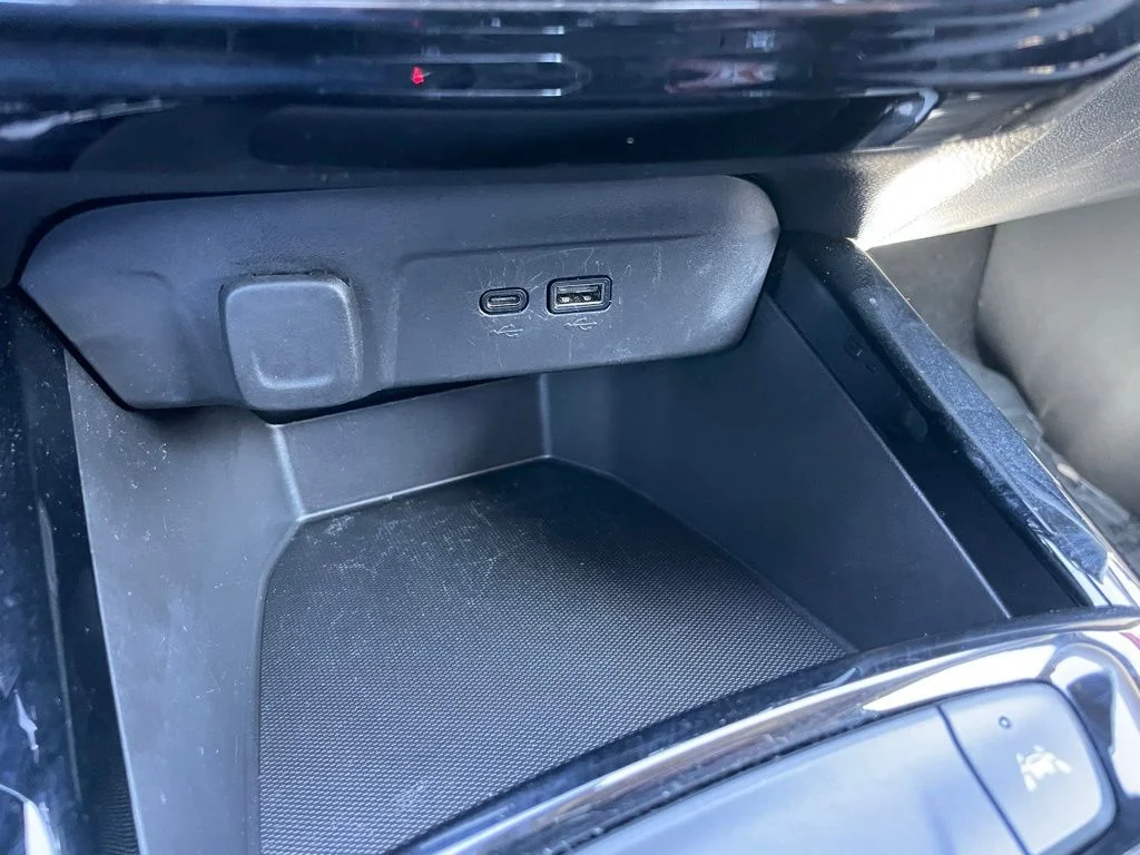 Used 2025 Chevrolet Trax - photo 13