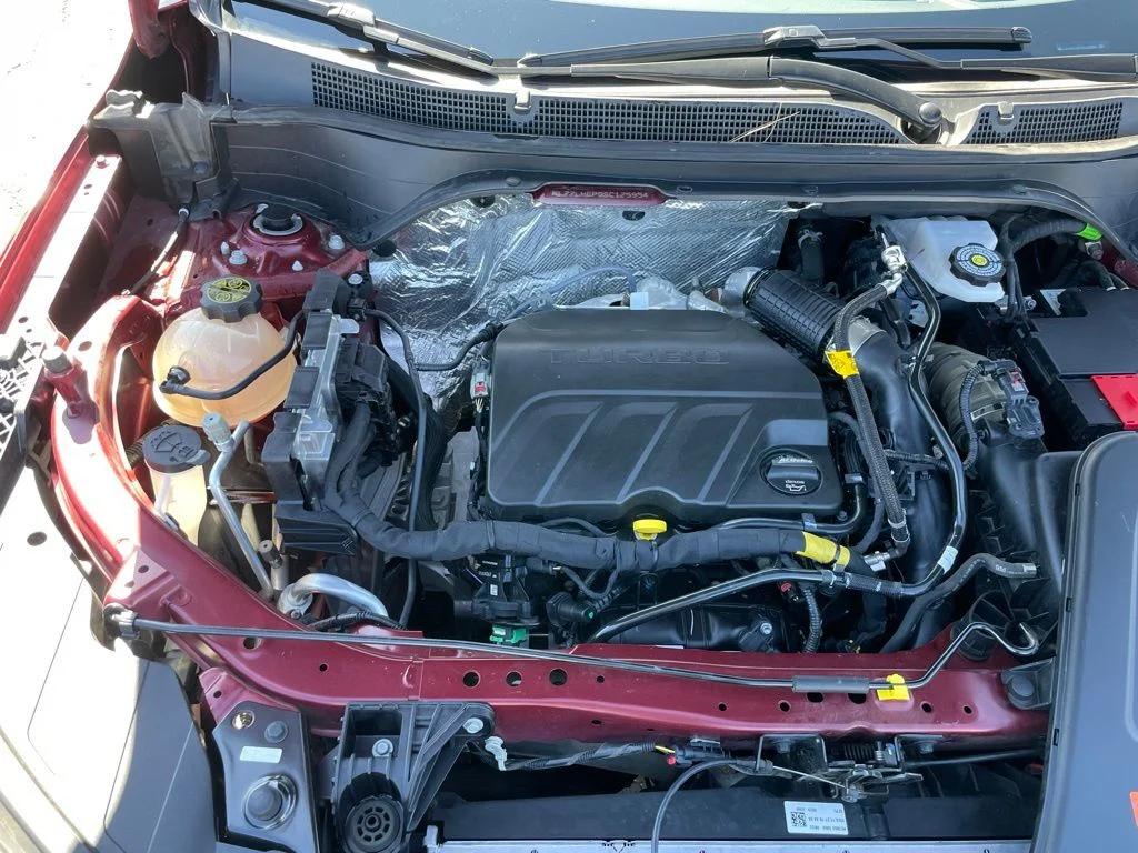 Used 2025 Chevrolet Trax - photo 38