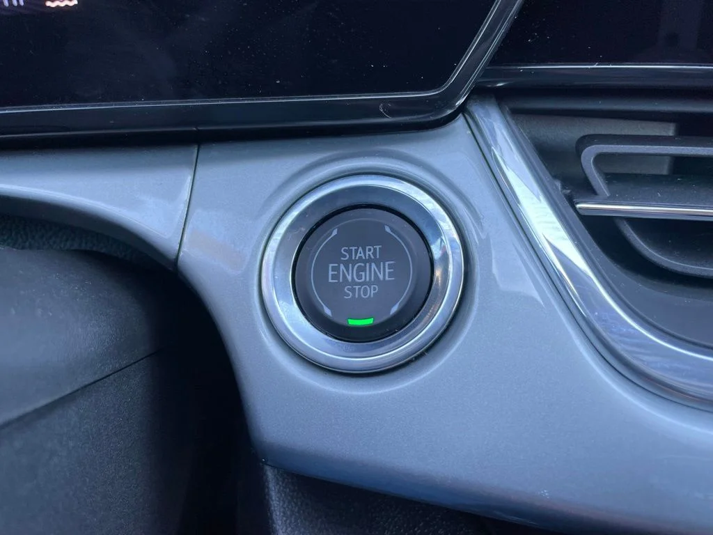 Used 2025 Chevrolet Trax - photo 45