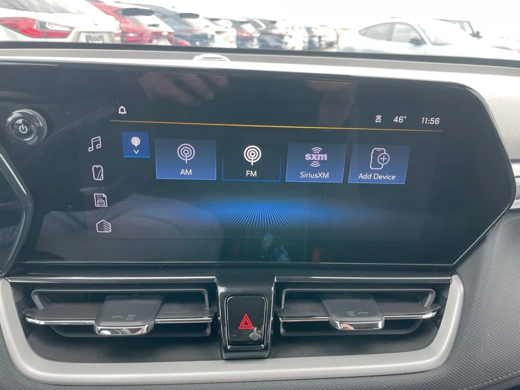 Used 2025 Chevrolet Trailblazer - photo 16