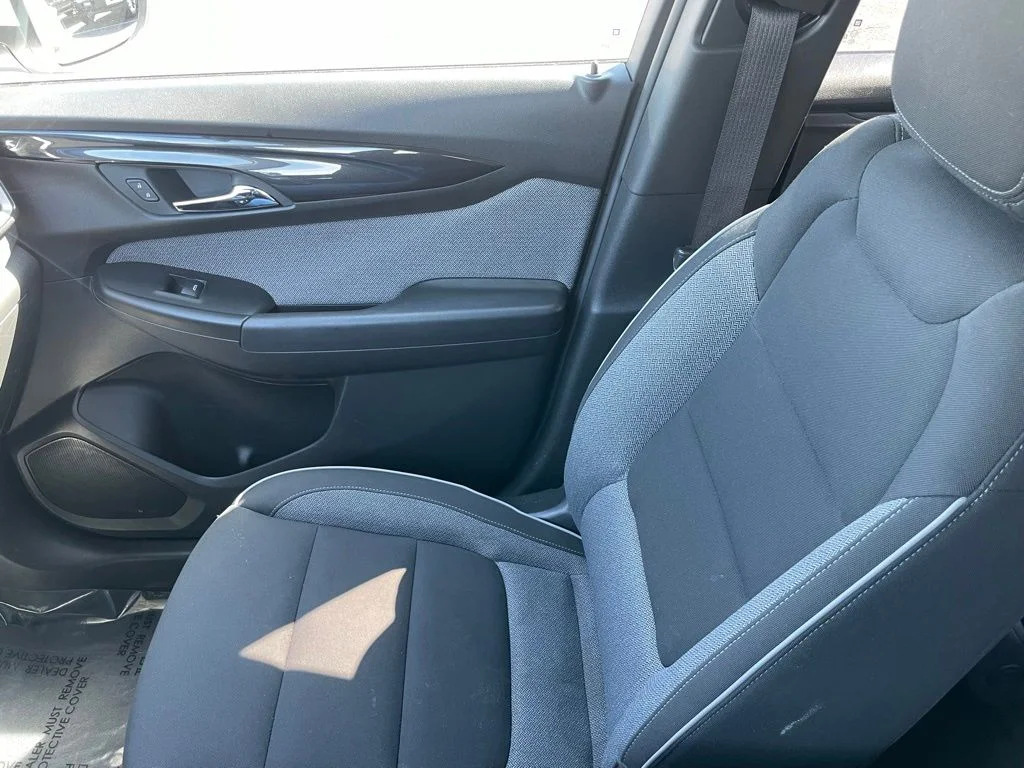 Used 2025 Chevrolet Trailblazer - photo 18