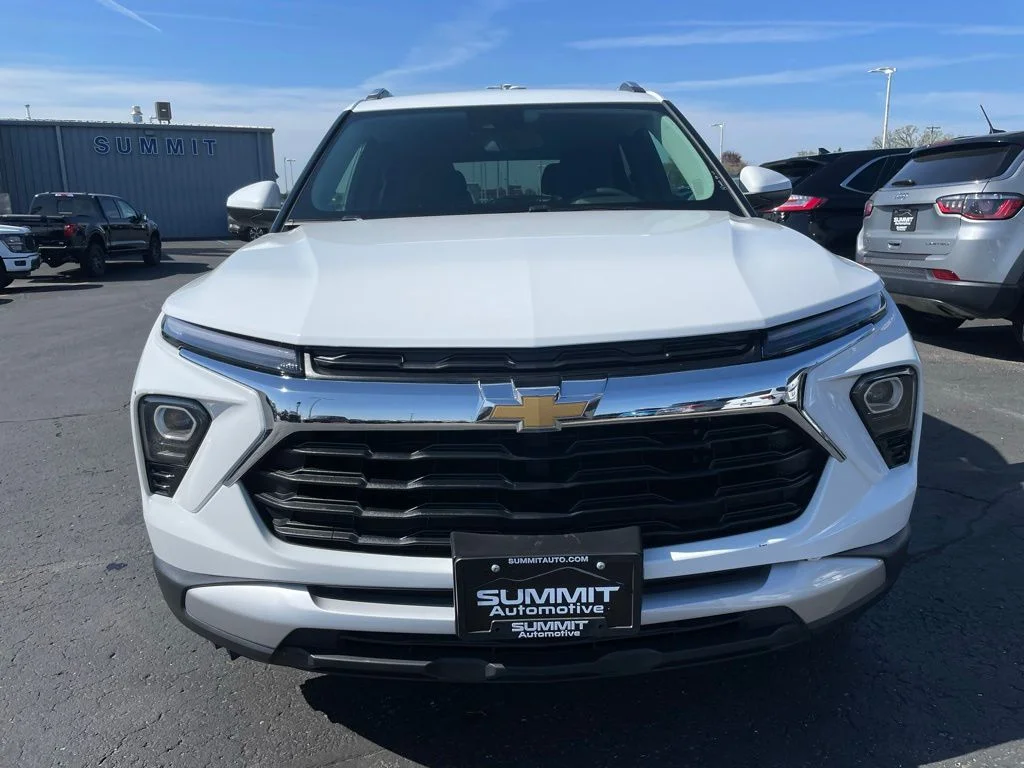 Used 2025 Chevrolet Trailblazer - photo 24