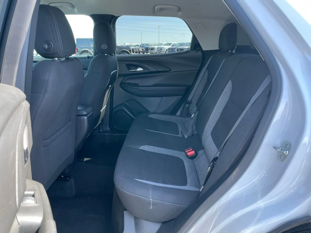 Used 2025 Chevrolet Trailblazer - photo 9