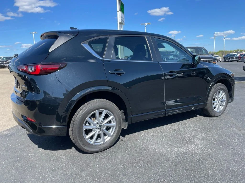 Used 2025 Mazda CX-5 - photo 5