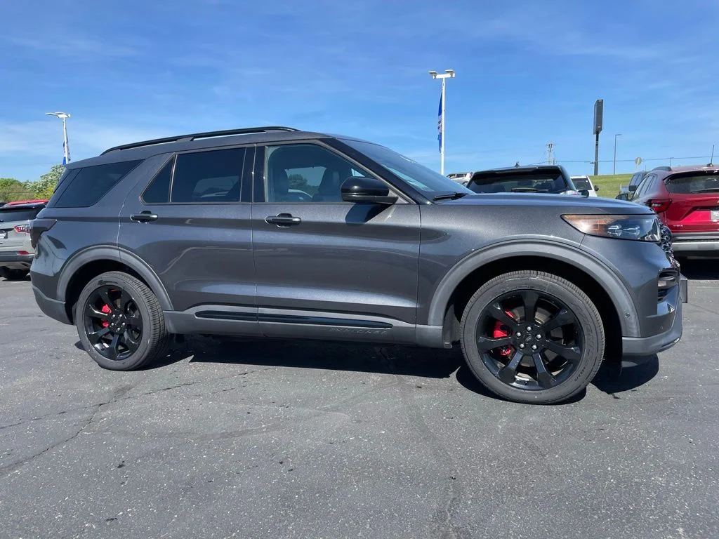 Used 2020 Ford Explorer - photo 1