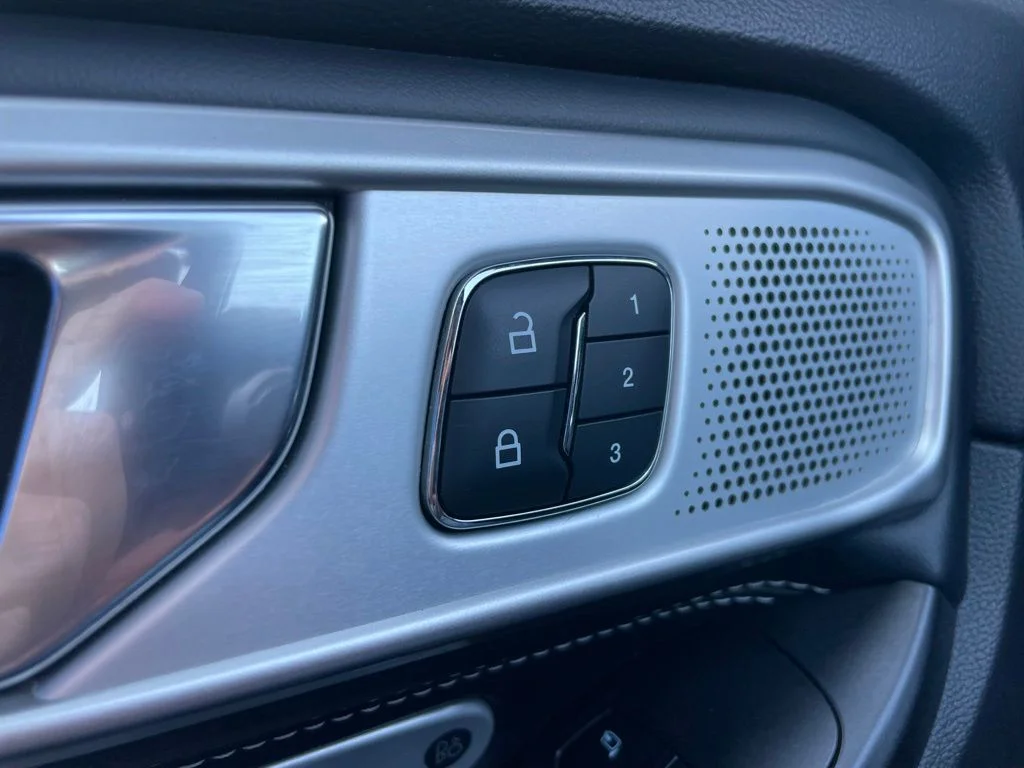 Used 2020 Ford Explorer - photo 29