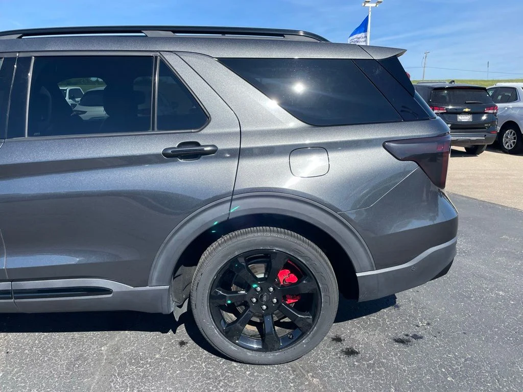 Used 2020 Ford Explorer - photo 33