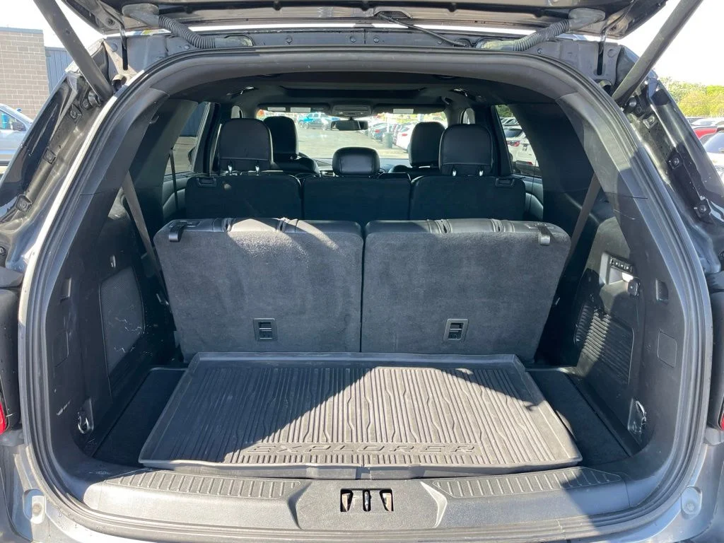 Used 2020 Ford Explorer - photo 36