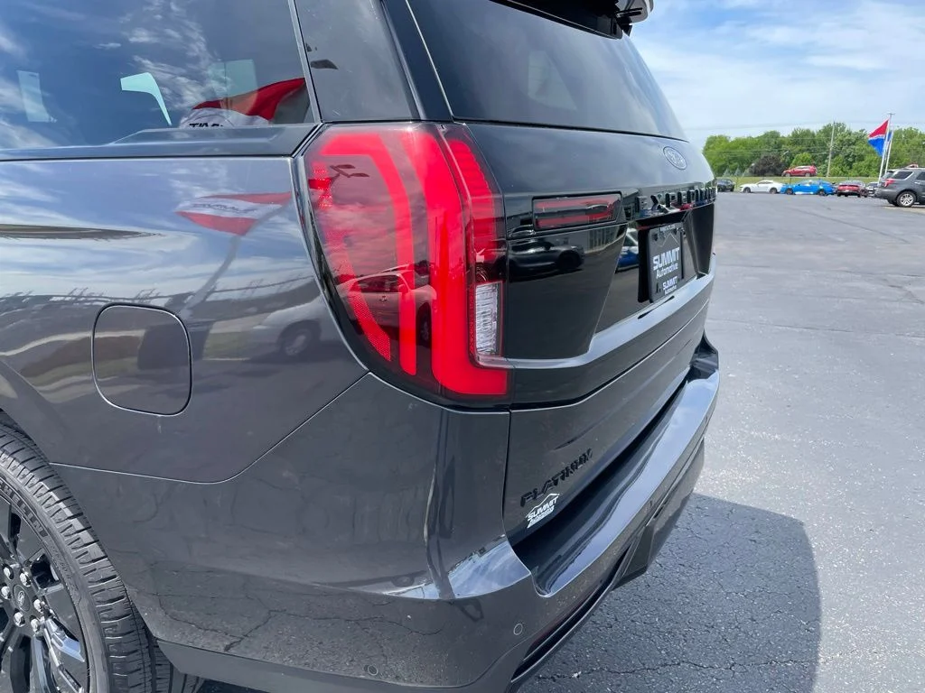 Used 2025 Ford Expedition - photo 50