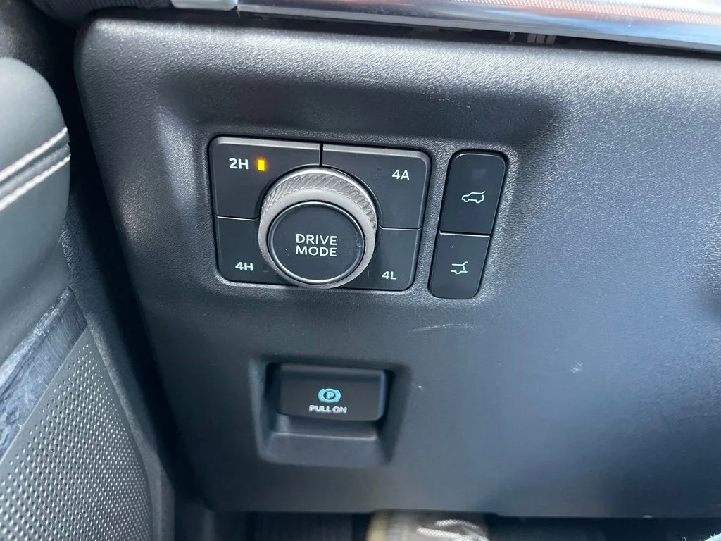 Used 2025 Ford Expedition - photo 57