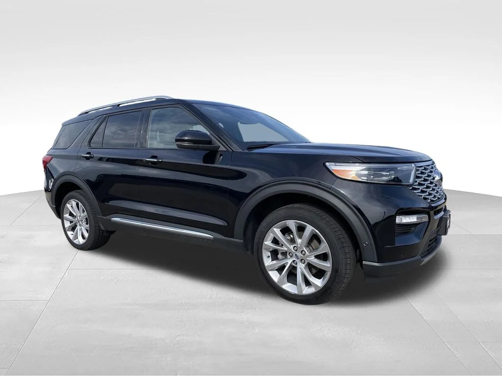 Used 2023 Ford Explorer - photo 2