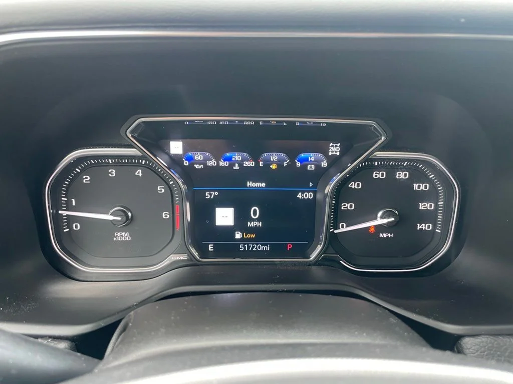 Used 2021 GMC Yukon XL - photo 12