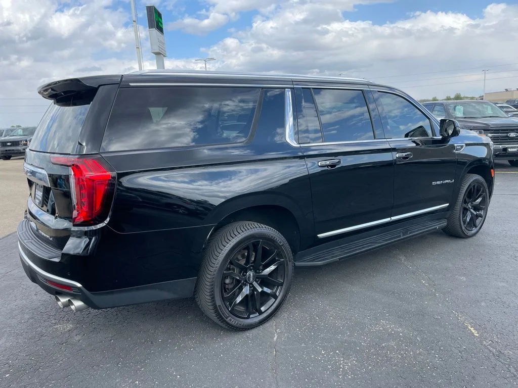 Used 2021 GMC Yukon XL - photo 6