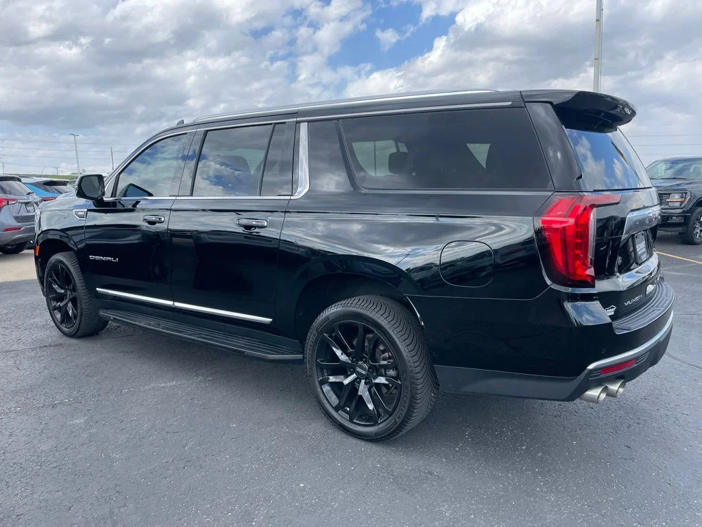Used 2021 GMC Yukon XL - photo 7