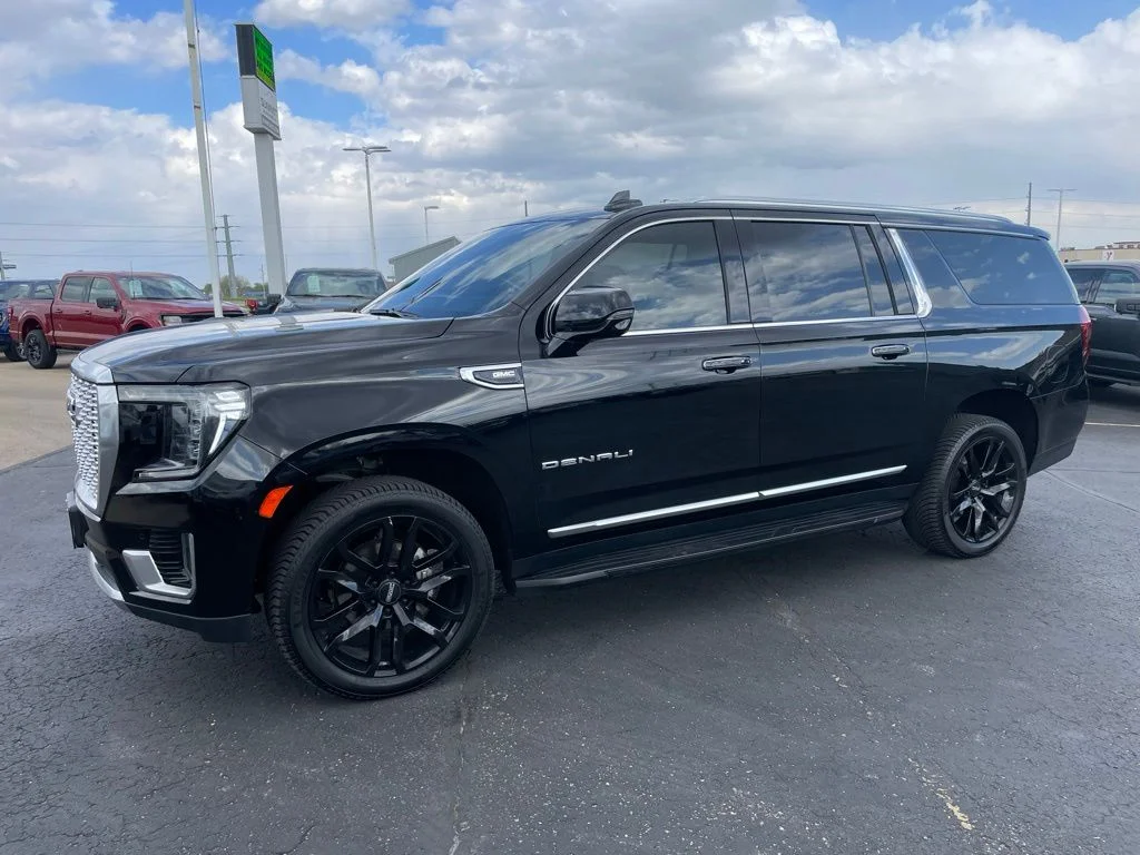Used 2021 GMC Yukon XL - photo 8