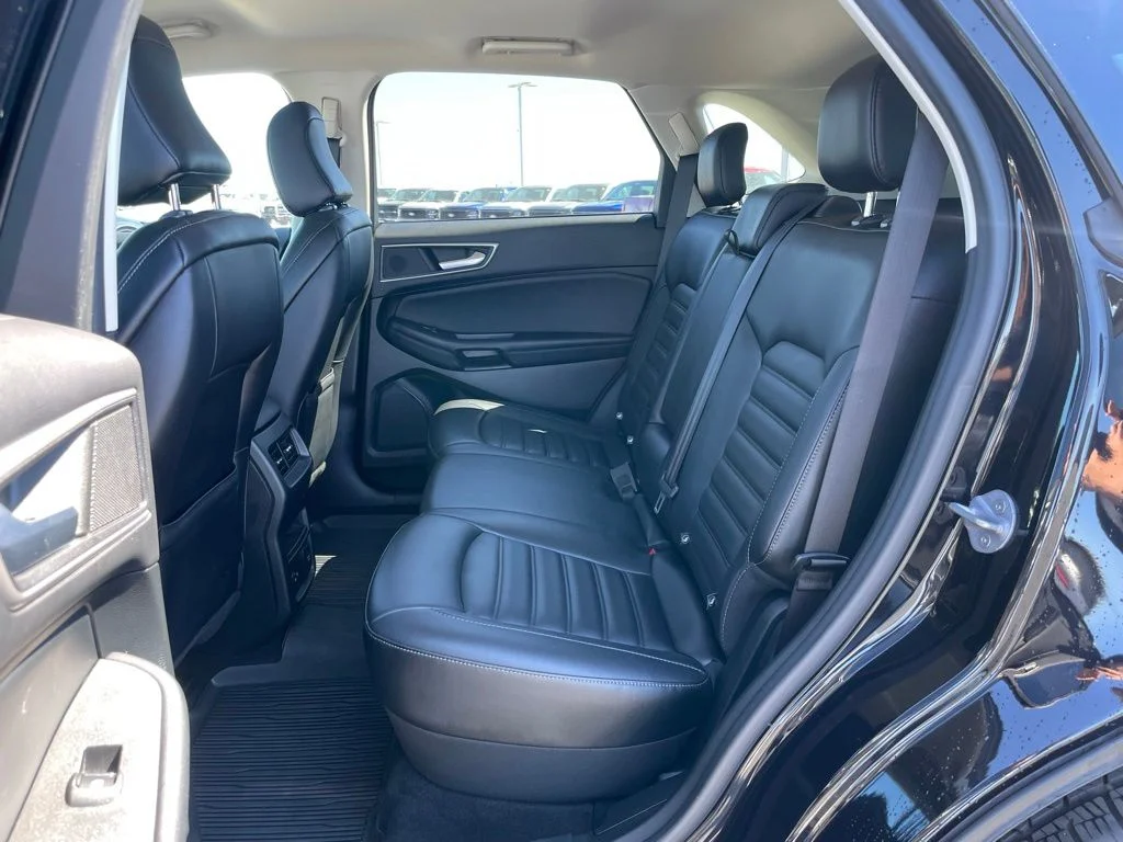 Used 2022 Ford Edge - photo 8