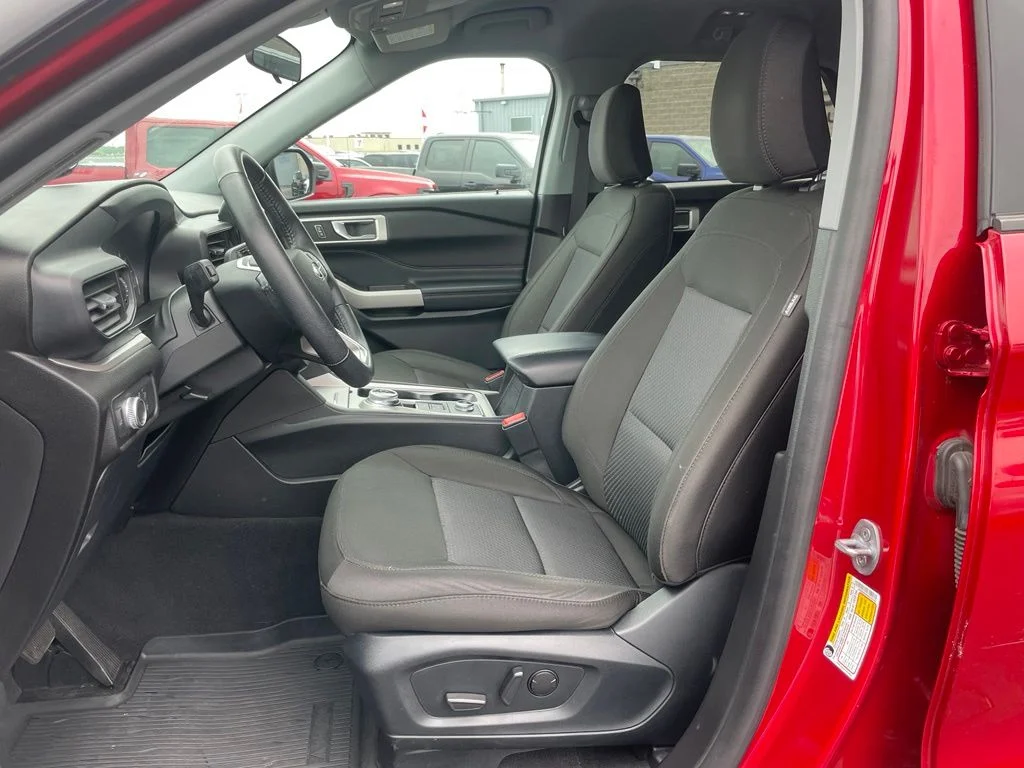 Used 2022 Ford Explorer - photo 8