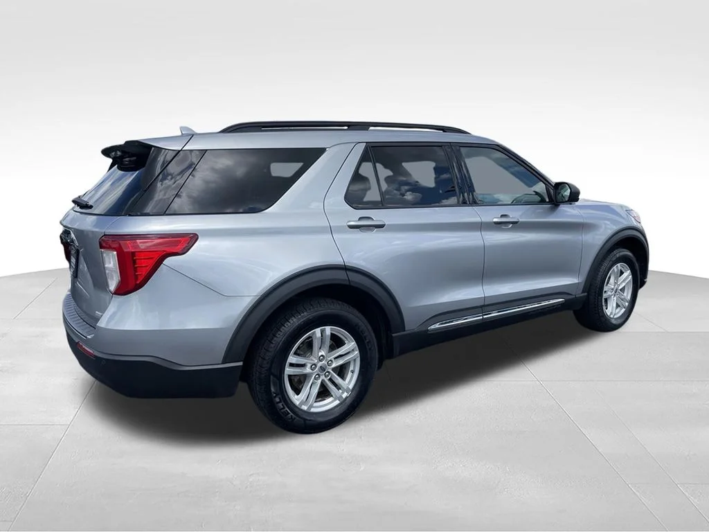 Used 2020 Ford Explorer - photo 2
