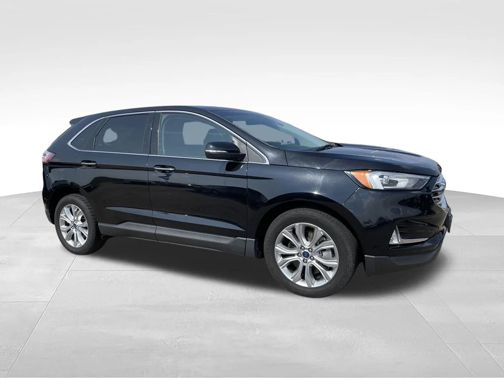 Used 2021 Ford Edge - photo 2