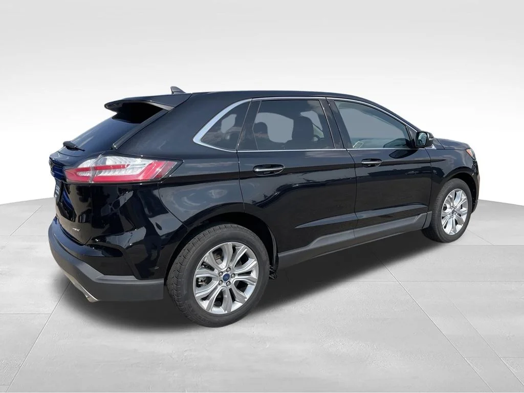 Used 2021 Ford Edge - photo 2