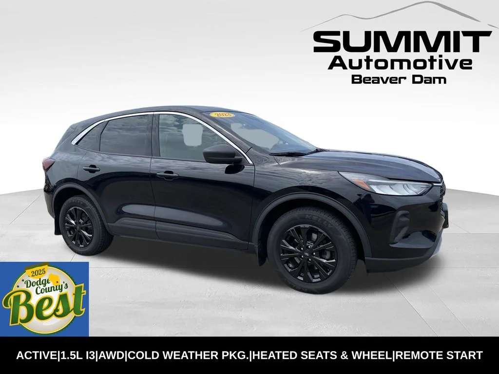 Used 2023 Ford Escape - photo 1