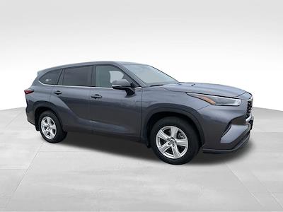 2023 Toyota Highlander AWD SUV for sale #4266X - photo 2