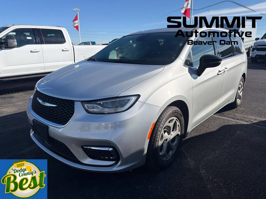 Used 2024 Chrysler Pacifica - photo 1