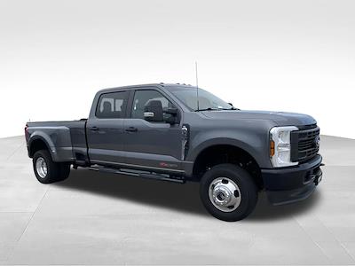 2024 Ford F-350 Crew Cab DRW 4WD Pickup for sale #4322X - photo 2