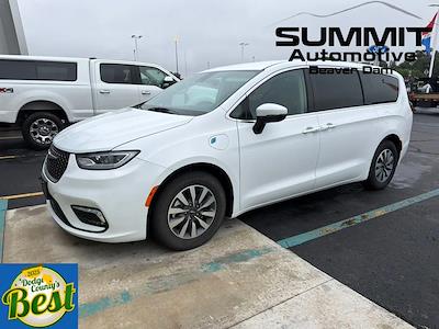 2023 Chrysler Pacifica FWD Minivan for sale #4383X - photo 1