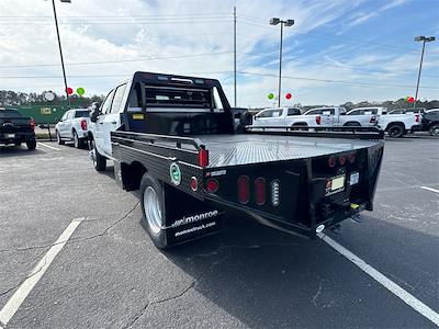 2025 Chevrolet Silverado 3500 Crew Cab DRW 4WD Flatbed Truck for sale #251767 - photo 2