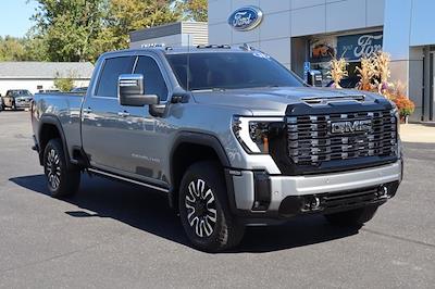 Used 2025 GMC Sierra 3500 Denali Ultimate Crew Cab 4WD Pickup for sale #9007A - photo 2