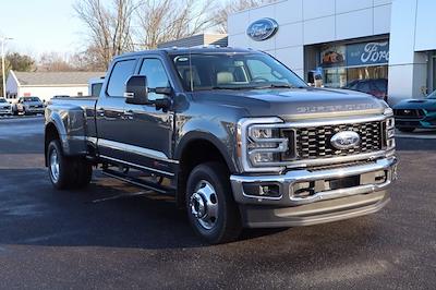 New 2026 Ford F-350 Lariat Crew Cab for sale #9654 - photo 2