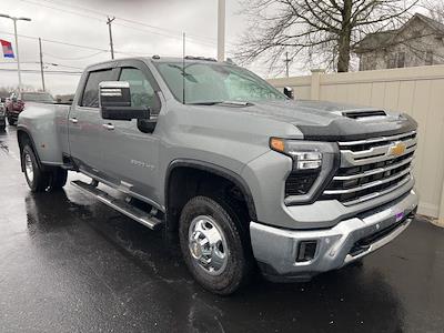 Used 2025 Chevrolet Silverado 3500 - photo 1