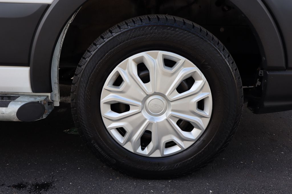 Used 2024 Ford Transit 250 - photo 9